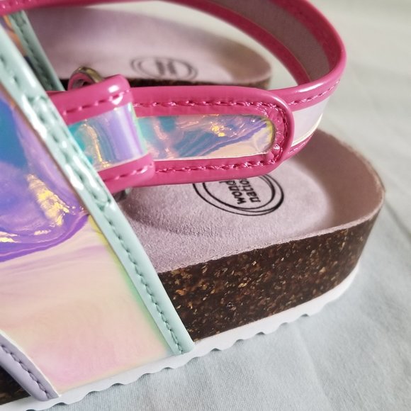 Sandals - Picture 4 of 4